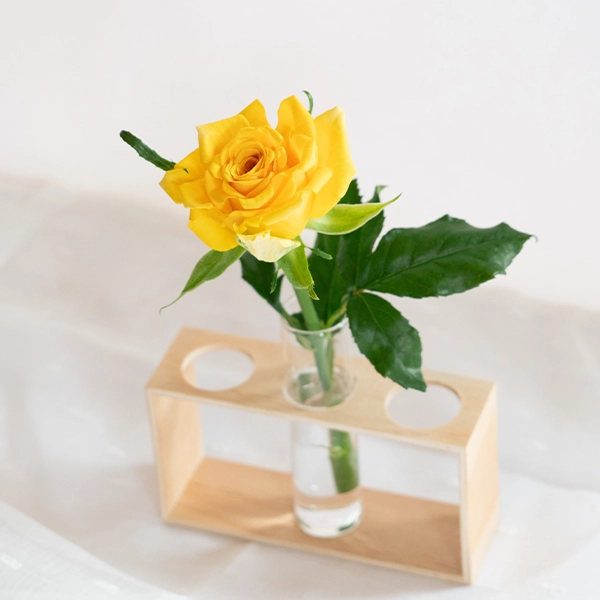 品種名ゴールドストライク